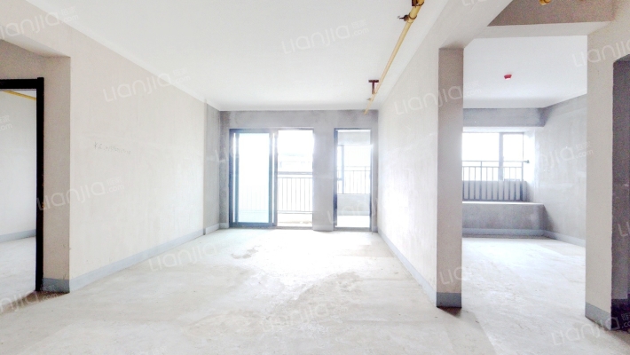 招商樾望二手房实景图