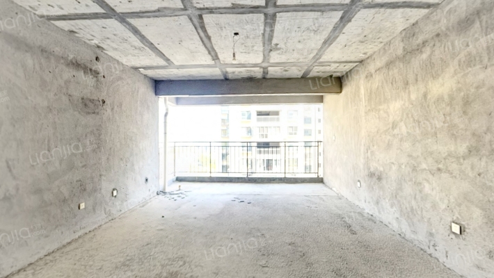 警苑公寓二手房实景图