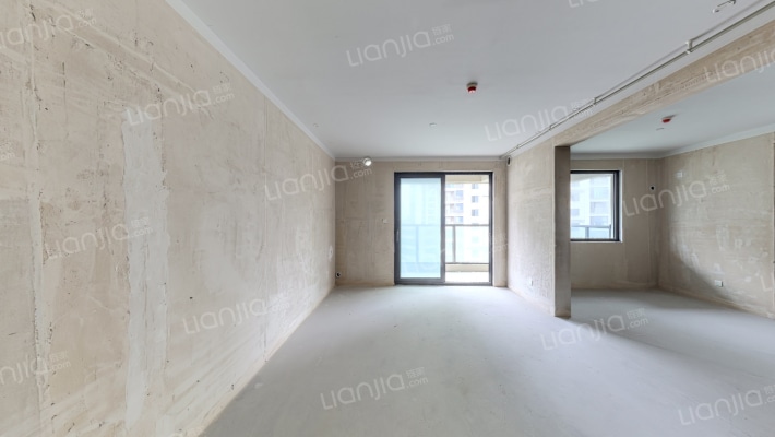 中南樾府二手房实景图