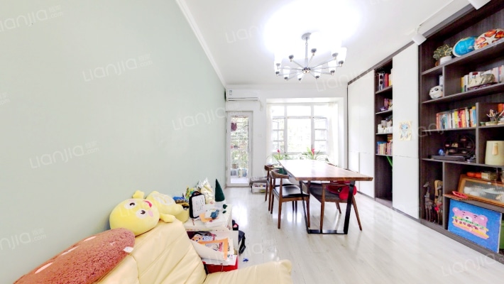 泰华苑二手房实景图