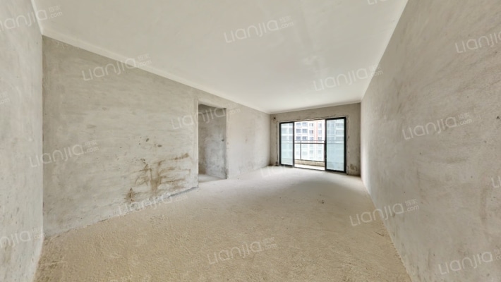 纯水岸二手房实景图