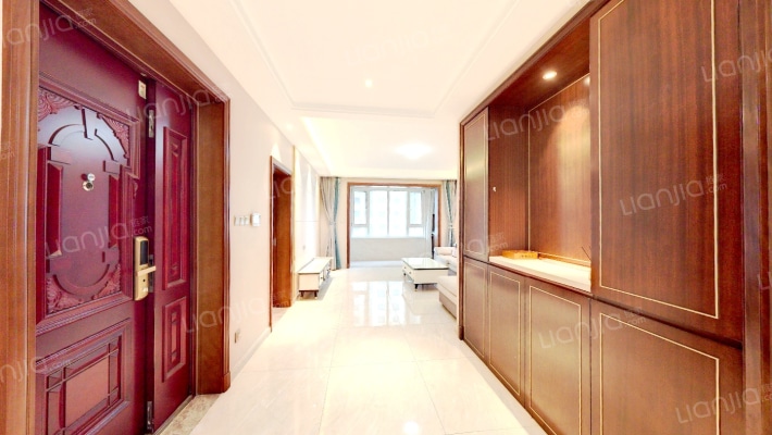 保利拉菲公馆朗菲园东区二手房实景图