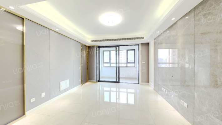 惠灵顿海上花苑二手房实景图