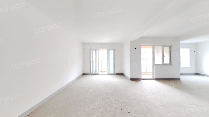 中梁和宾府二手房实景图