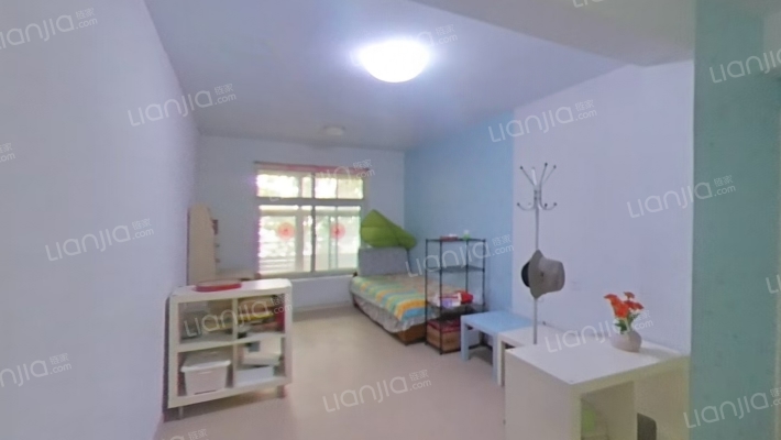 龙盘锦绣二手房实景图