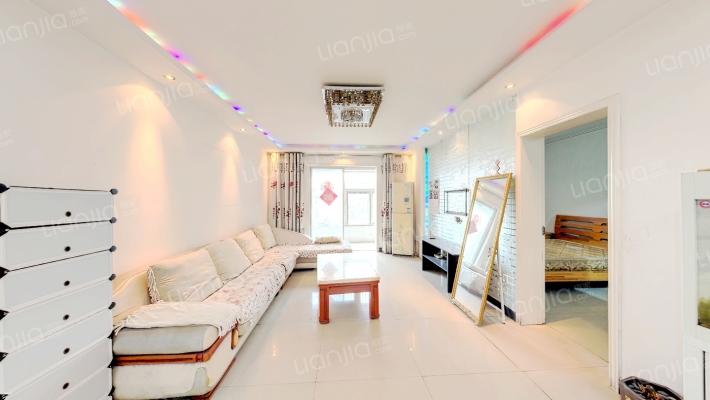 一人巷商业街二手房实景图