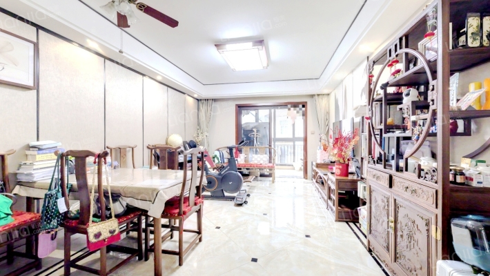 歌山品悦府二手房实景图