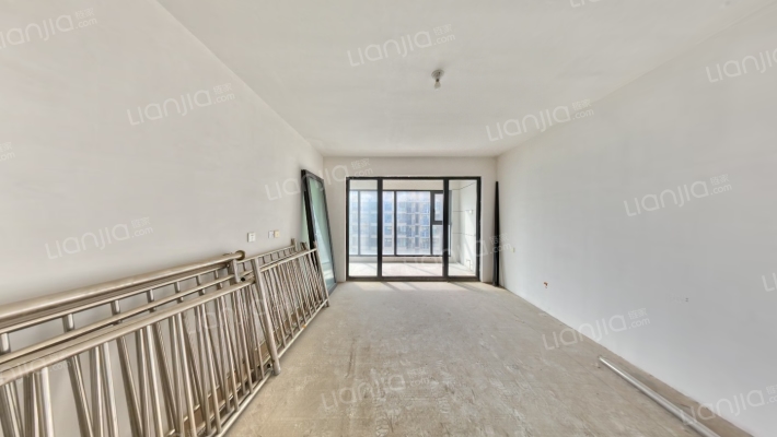 中建观湖国际三期二手房实景图