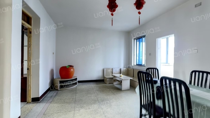 信华花园二手房实景图