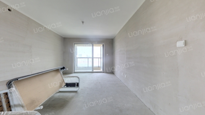 德信御府，改善社区，二康北边，南北通透大三居-客厅