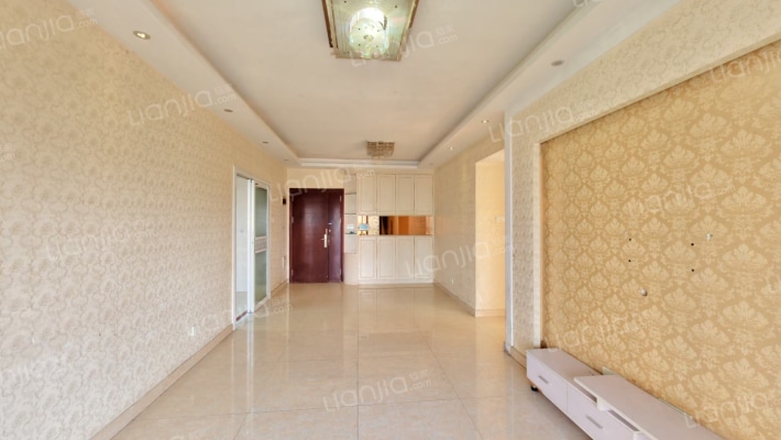 大运城邦卫城二手房实景图