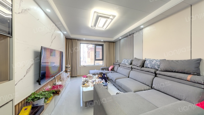 四里栖霞苑C区二手房实景图