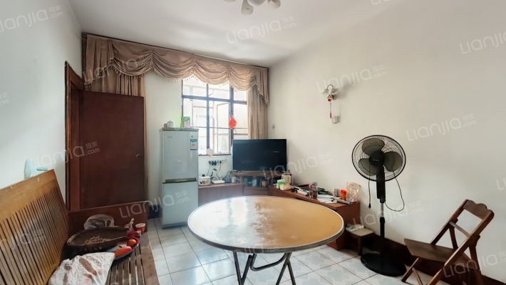 石油小区二手房实景图