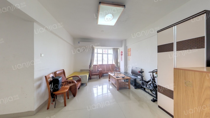 新城市中心广场二手房实景图