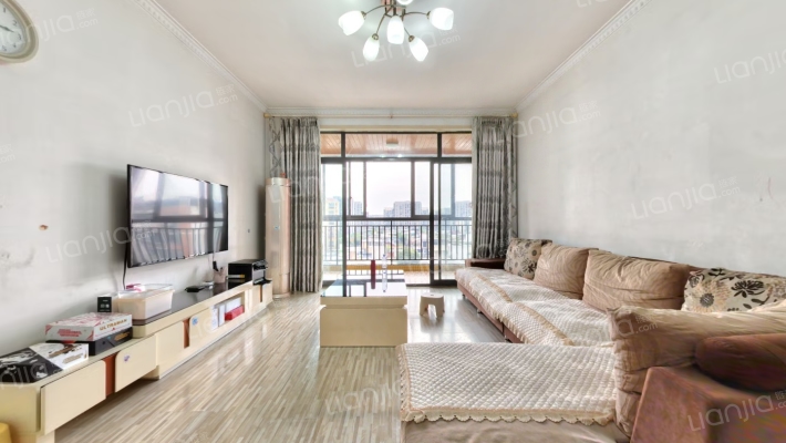 温哥华花园二手房实景图