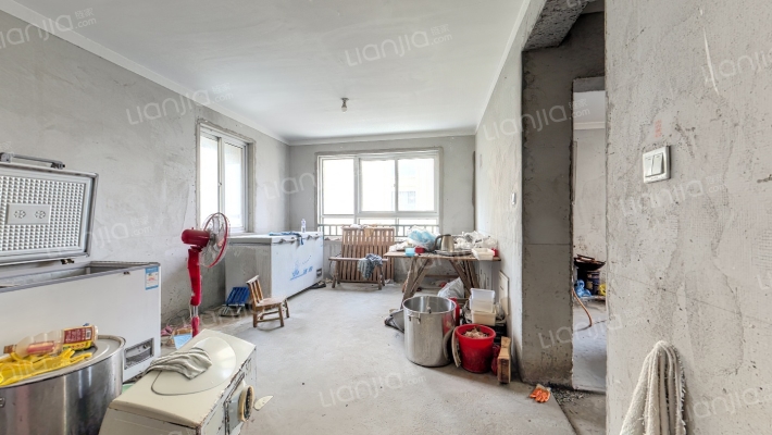 严赵花园二手房实景图