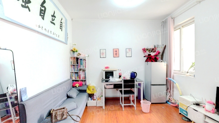 新海家园B区二手房实景图