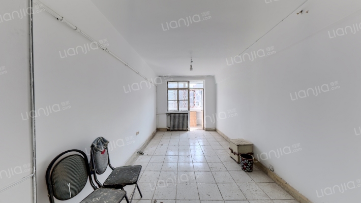 红旗被服厂家属院二手房实景图