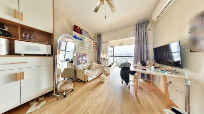 Q城二手房实景图