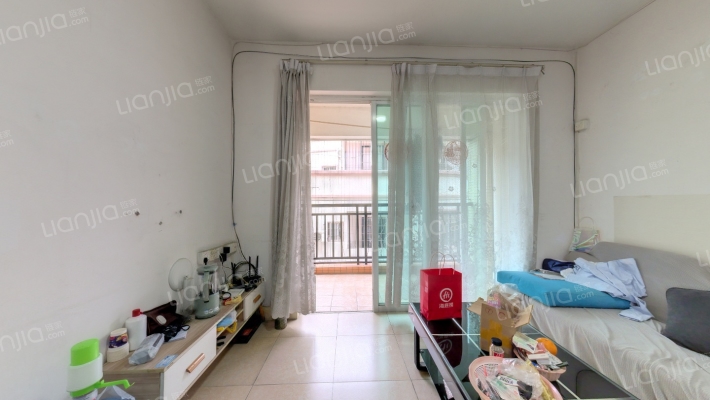 怡翠苑二手房实景图