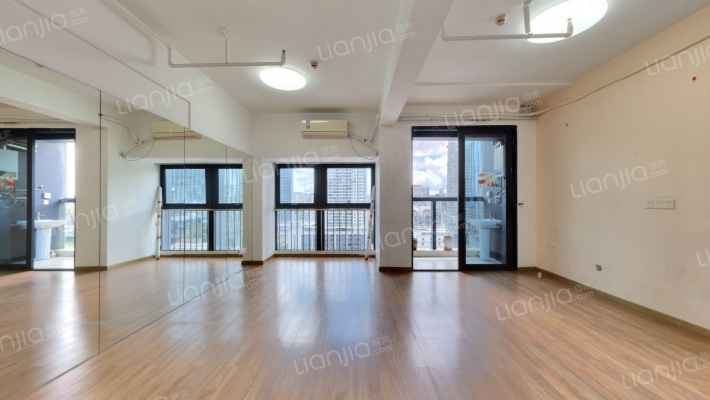 理想公馆二手房实景图