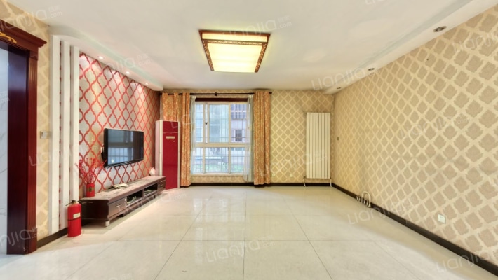 等驾坡教育公寓二手房实景图