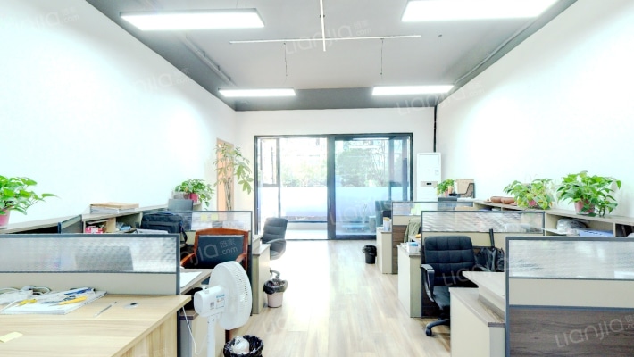 上樾府二手房实景图