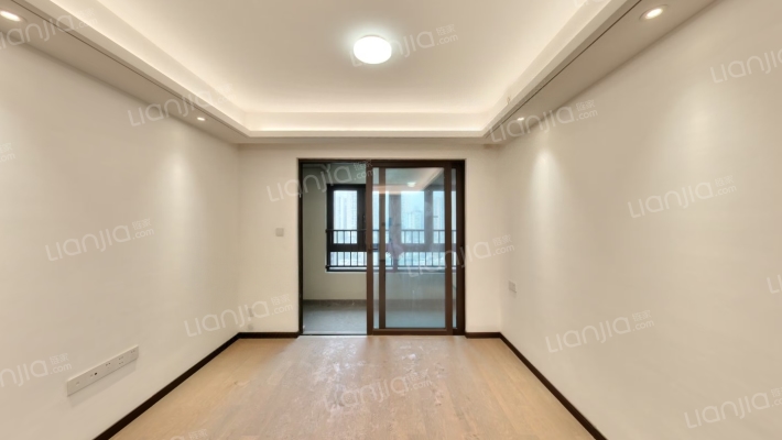 万科金域蓝湾四期二手房实景图