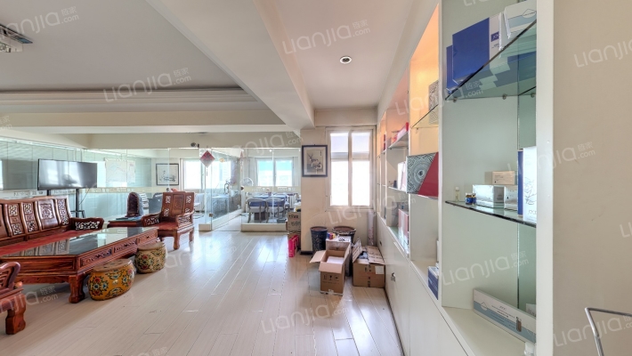 世纪广场二手房实景图