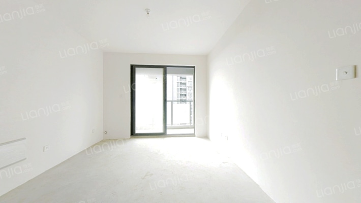 华丽家族太湖汇景三期二手房实景图