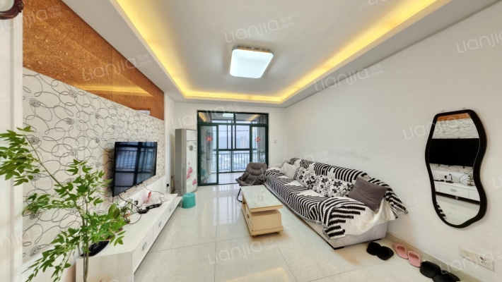 石化佳苑二手房实景图