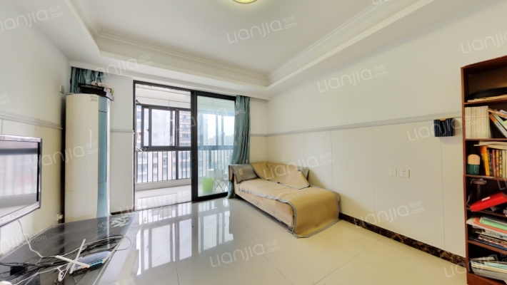 翁梅新苑三区二手房实景图