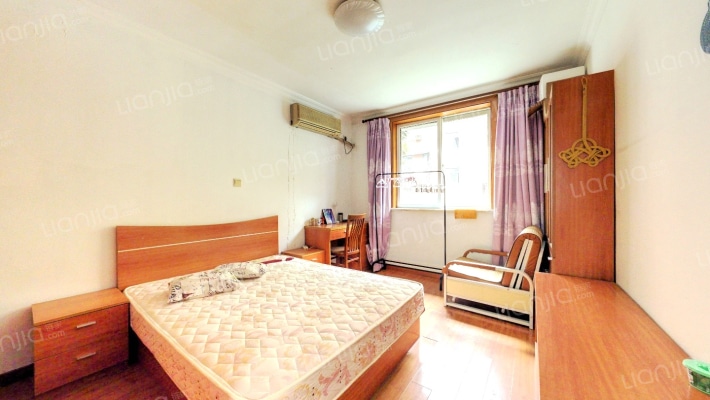 泾东小区二手房实景图