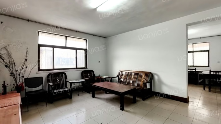 农业局家属院二手房实景图