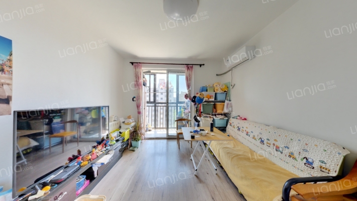 南海家园三里二手房实景图