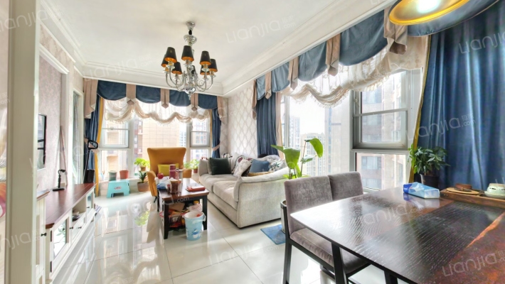 蓝光COCO金沙三期二手房实景图