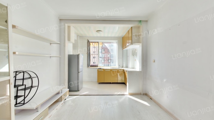 泊林和山二手房实景图