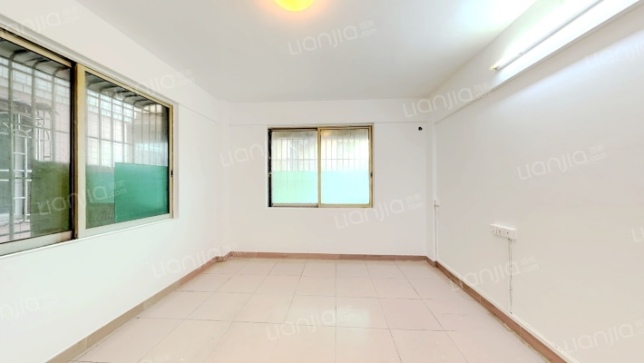 一村东东成新村二手房实景图