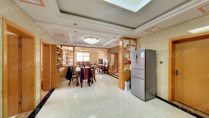 卫星花园二手房实景图