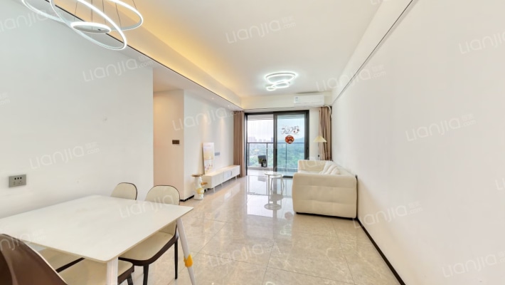 保利罗兰国际四期二手房实景图