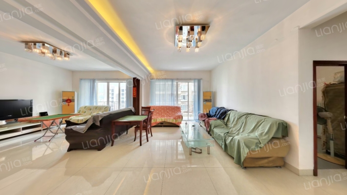 港杏豪庭二手房实景图