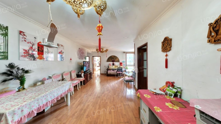 荣宁园二手房实景图