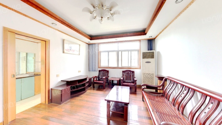 新区花苑二手房实景图