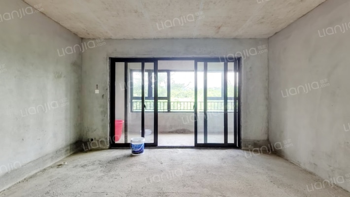 彰泰金科·博翠漓江二手房实景图