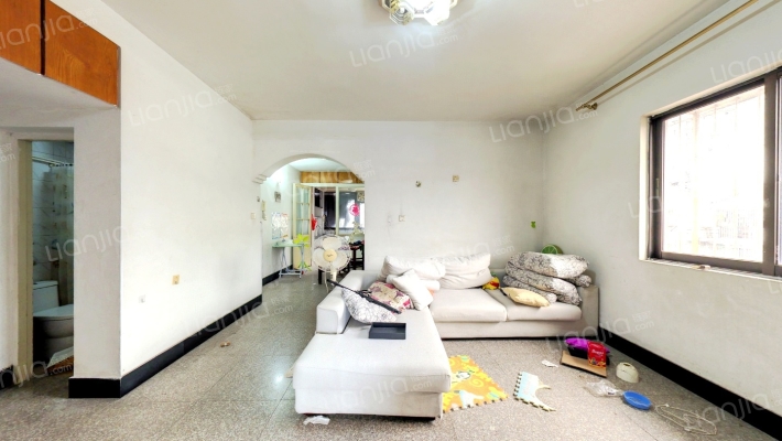 建行宿舍二手房实景图