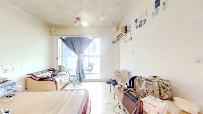 万基金蓝湾二手房实景图