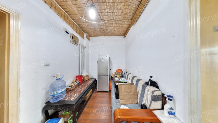 长庆矿区事业部西仪综合服务处住宅楼二手房实景图
