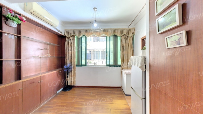 田间苑小区二手房实景图