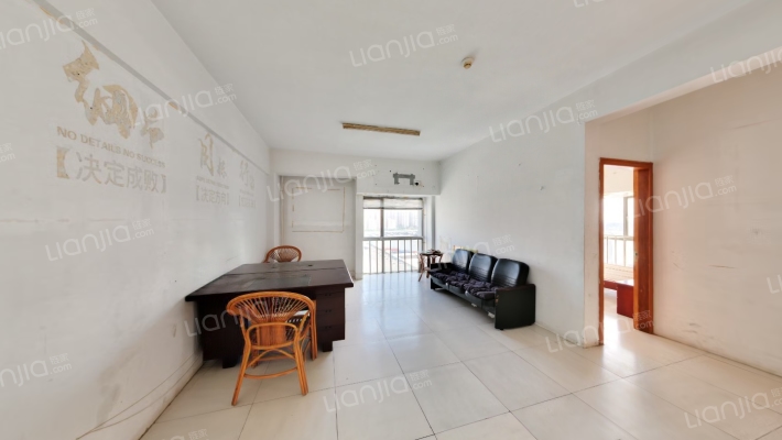 塘南招商城二手房实景图