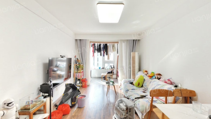 万科金色悦城新著二手房实景图